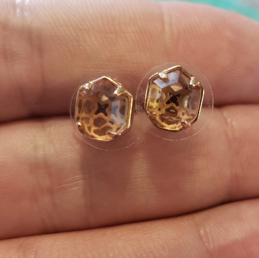 Kendra Scott studs
